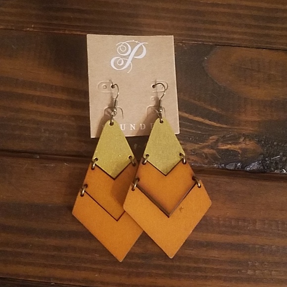 Plunder Jewelry - Plunder earrings